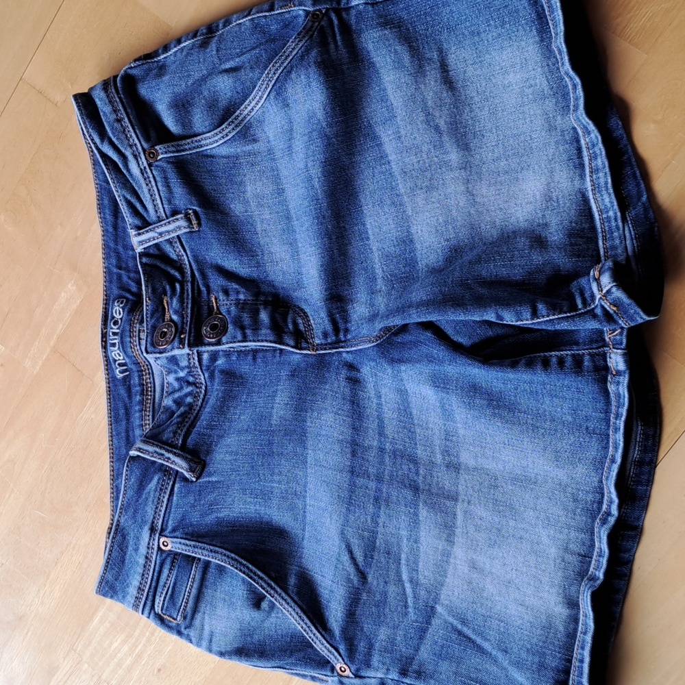 Maurices Brand Denim Button Fly Shorts Size 5/6
